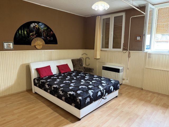Eladó családi ház, Budapesten, XVIII. kerületben 26 M Ft