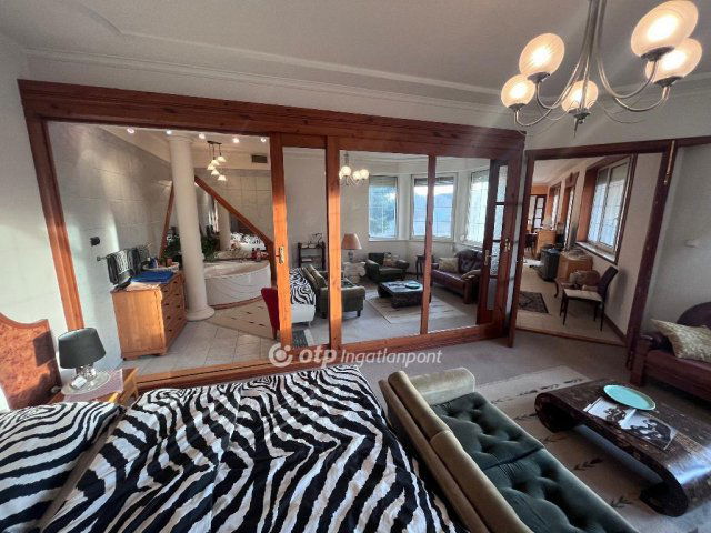 Eladó mezogazdasagi ingatlan, Szatymazon 525 M Ft, 10 szobás