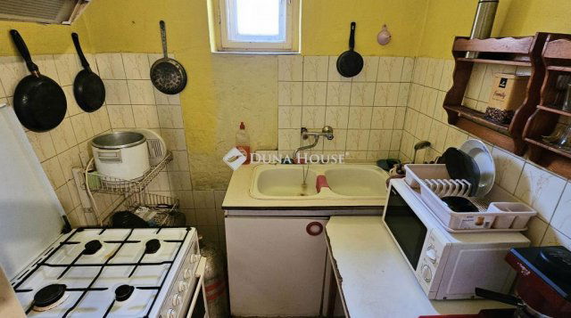 Eladó családi ház, Szűrön 8.5 M Ft, 3 szobás