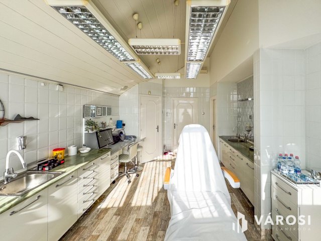 Kiadó üzlethelyiség, Gyulán 150 E Ft / hó