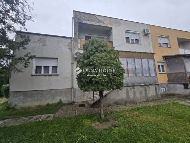 Eladó téglalakás, Polgárdin 45 M Ft, 4 szobás