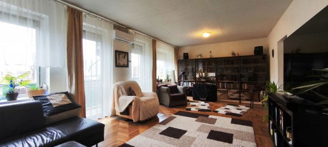 Eladó téglalakás, Gödön 63 M Ft, 3+1 szobás