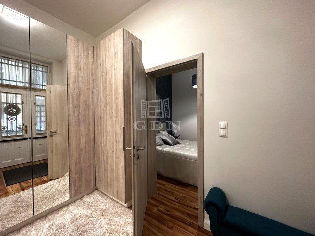 Eladó téglalakás, Budapesten, V. kerületben 239 M Ft, 3 szobás