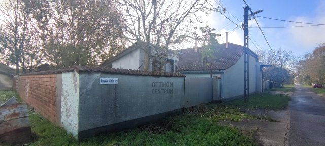 Eladó családi ház, Mélykúton 8.9 M Ft, 4 szobás