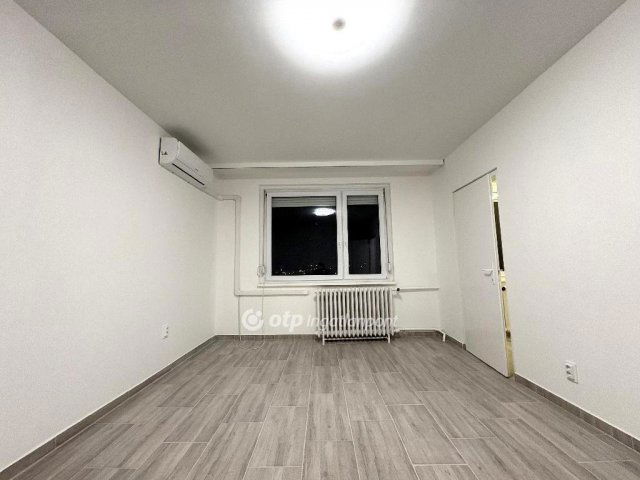 Eladó panellakás, Miskolcon 25.99 M Ft, 1+1 szobás