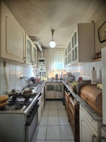 Eladó téglalakás, Budapesten, III. kerületben 97 M Ft, 3 szobás