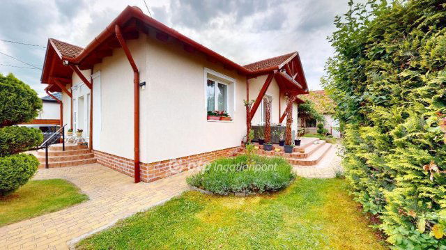 Eladó családi ház, Debrecenben 140 M Ft, 4+3 szobás