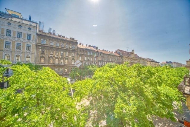 Eladó téglalakás, Budapesten, VIII. kerületben 195 M Ft