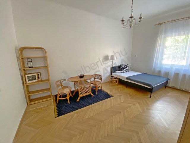 Kiadó téglalakás, albérlet, I. kerületben, Lovas úton