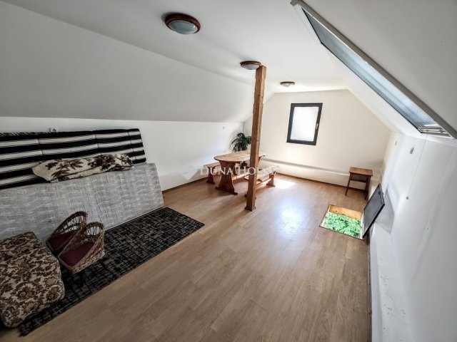 Eladó családi ház, Szegeden 27.5 M Ft, 2 szobás