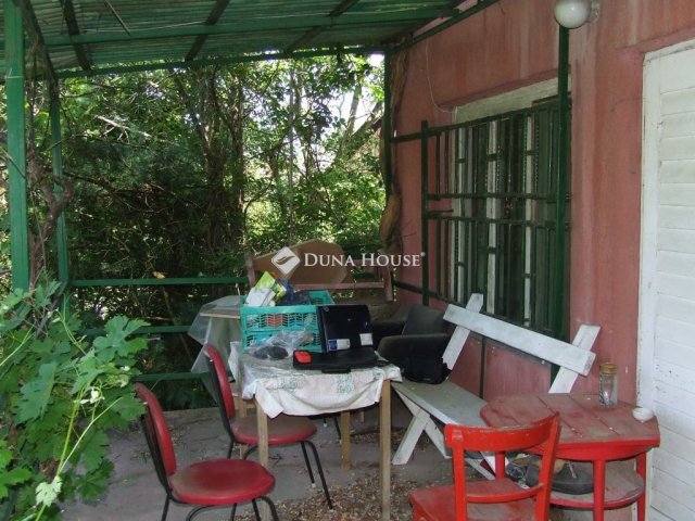 Eladó nyaraló, Esztergomban 19 M Ft, 3 szobás