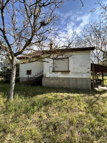 Eladó nyaraló, Cegléden 17 M Ft, 1 szobás / költözzbe.hu