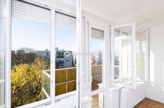 Eladó téglalakás, Nyíregyházán 42.9 M Ft, 3 szobás