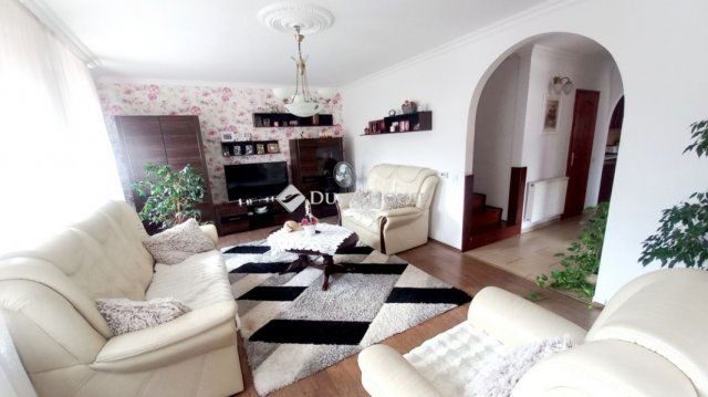 Eladó családi ház, Nagykőrösön 80 M Ft, 4 szobás