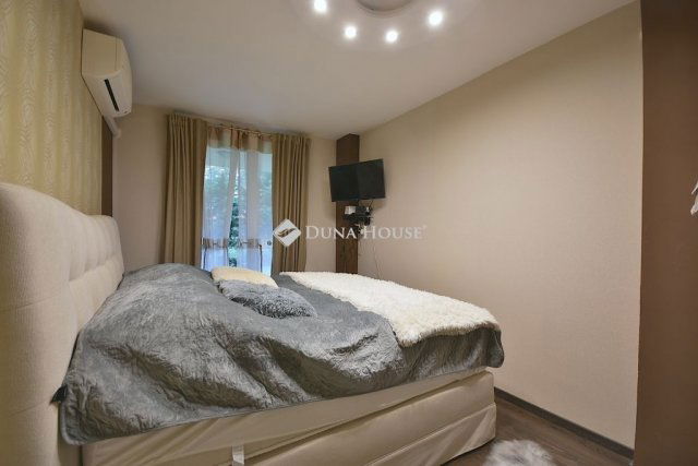 Eladó téglalakás, Budapesten, XVIII. kerületben 114.9 M Ft