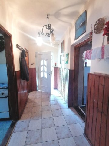 Eladó családi ház, Pusztaszabolcson 36 M Ft, 3 szobás