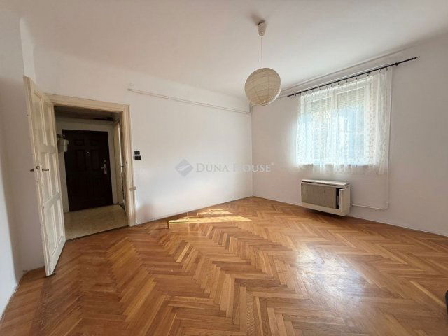 Eladó téglalakás, Budapesten, X. kerületben 47.5 M Ft, 1 szobás