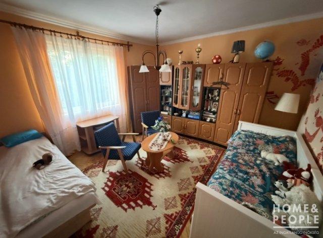 Eladó családi ház, Kiszomboron 69.99 M Ft, 4 szobás