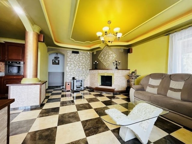 Eladó családi ház, Tápiószecsőn 118.5 M Ft, 3 szobás
