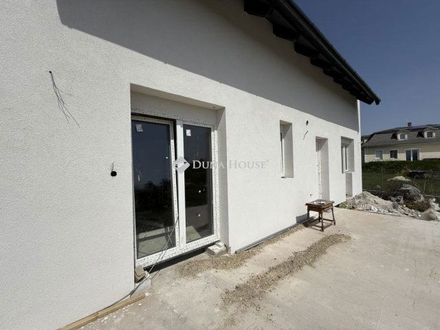 Eladó családi ház, Érden 122 M Ft, 6 szobás