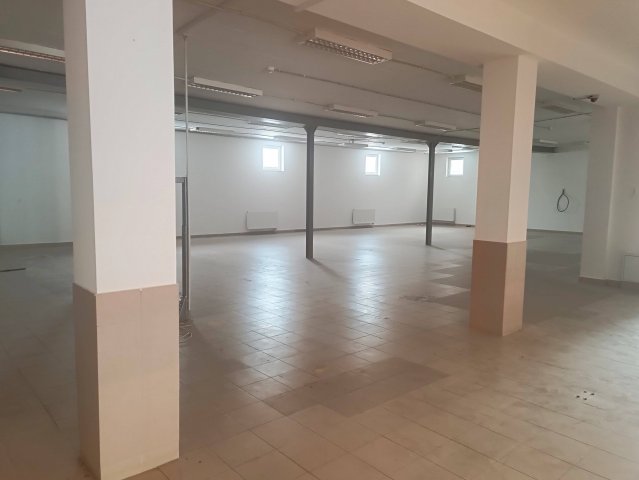 Kiadó üzlethelyiség, Újhartyánon 600 E Ft / hó
