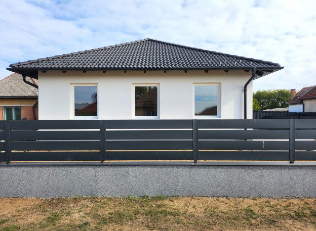 Eladó téglalakás, Újlengyelen 72.99 M Ft, 2 szobás