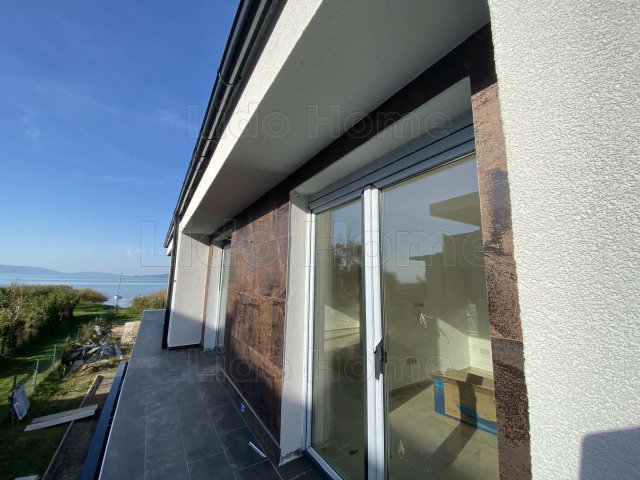 Eladó nyaraló, Balatonfenyvesen 71.4 M Ft, 2 szobás