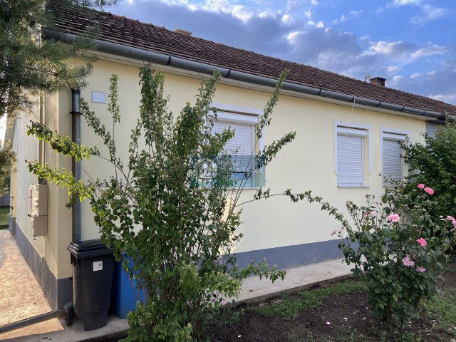 Eladó családi ház, Putnokon, Arany János úton 16.5 M Ft