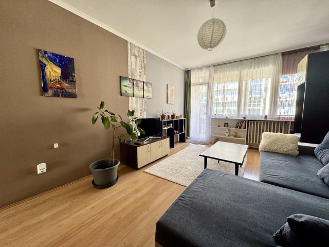 Eladó panellakás, Zalaegerszegen 37.5 M Ft, 2 szobás
