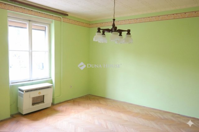 Eladó téglalakás, Budapesten, XX. kerületben 42.9 M Ft, 1 szobás