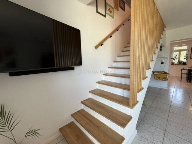 Eladó sorház, Vácon 125 M Ft, 4 szobás / költözzbe.hu