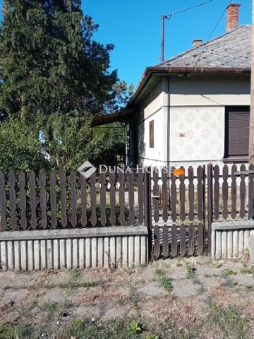 Eladó családi ház, Lovasberényben, Kisfaludy utcában 52 M Ft