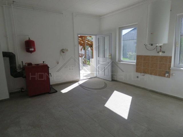 Eladó családi ház, Nórápon 49.9 M Ft, 3 szobás