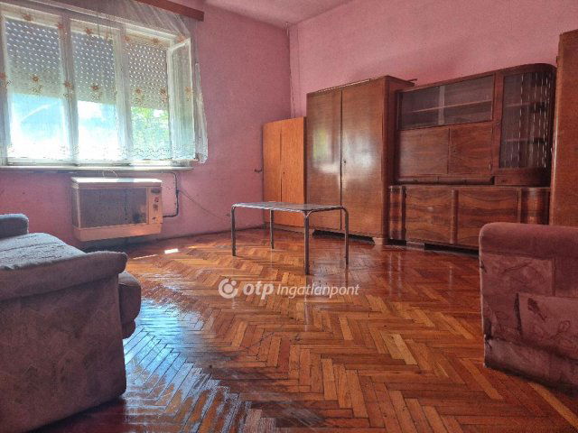 Eladó családi ház, Nyíribronyon 8 M Ft, 3 szobás