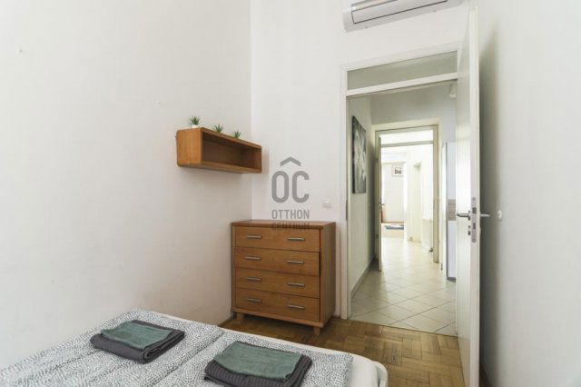 Eladó téglalakás, Budapesten, VII. kerületben 150 M Ft, 3 szobás