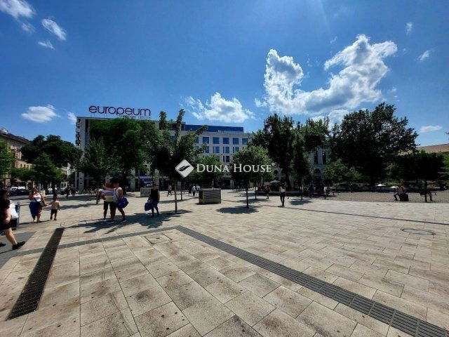 Eladó téglalakás, Budapesten, VIII. kerületben 44.975 M Ft