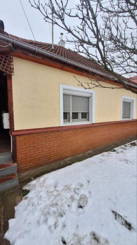 Eladó családi ház, Gödöllőn 87.99 M Ft, 2 szobás