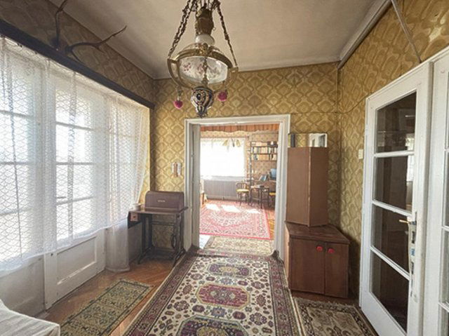 Eladó családi ház, Budapesten, III. kerületben 169.9 M Ft