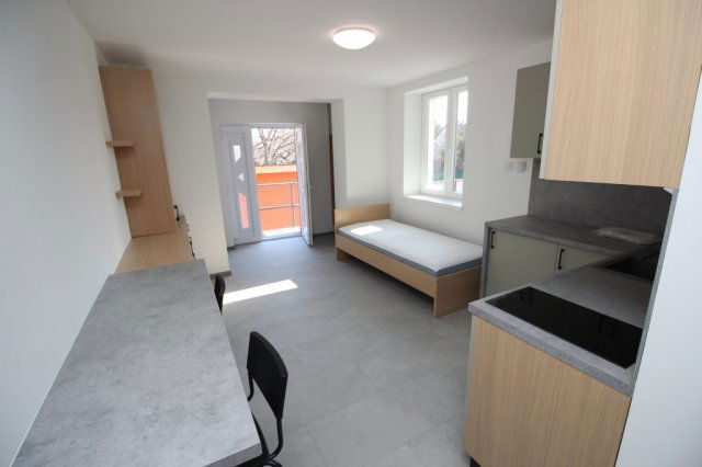 Kiadó családi ház, albérlet, Kecskeméten 2000 E Ft / hó