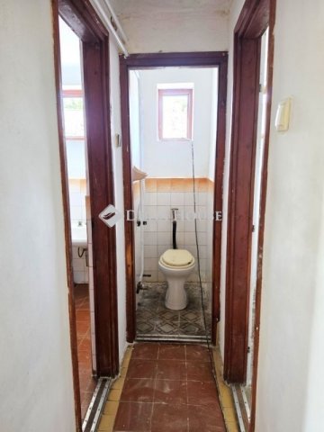 Eladó családi ház, Hosszúhetényen 31.5 M Ft, 5 szobás