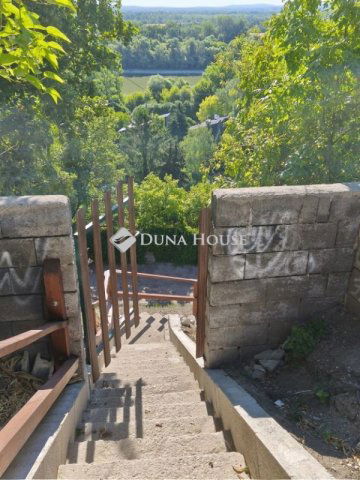 Eladó családi ház, Szentendrén 184 M Ft, 5 szobás