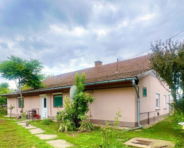 Eladó családi ház, Dévaványán 8.5 M Ft, 2 szobás