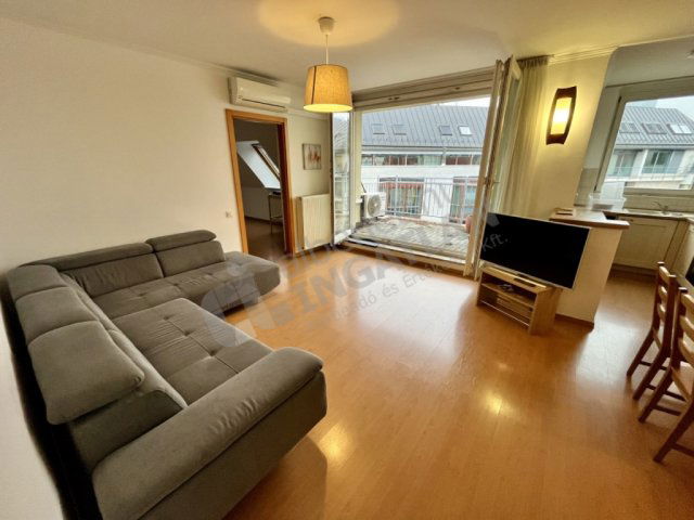 Kiadó téglalakás, albérlet, I. kerületben, Zsolt utcában