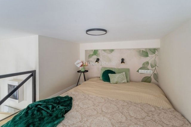 Eladó téglalakás, Budapesten, VII. kerületben 53.9 M Ft