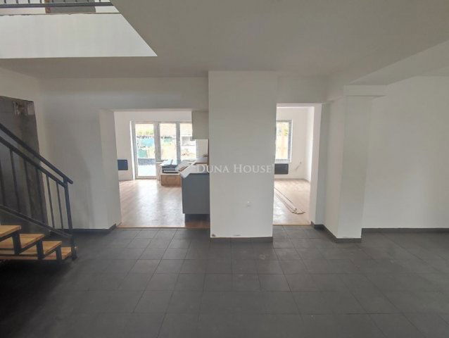 Eladó családi ház, Vértesszőlősön 110 M Ft, 4 szobás