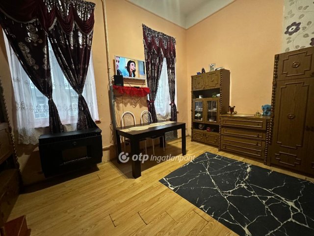 Eladó téglalakás, Budapesten, VIII. kerületben 45 M Ft