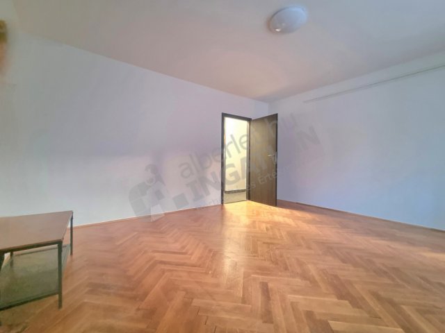 Kiadó téglalakás, albérlet, II. kerületben, Tárogató úton