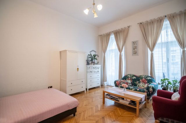 Eladó téglalakás, Budapesten, VII. kerületben 94.9 M Ft