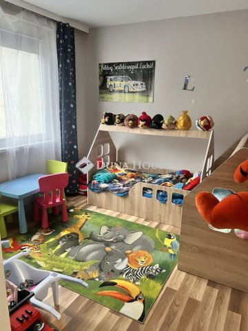 Eladó panellakás, Veszprémben, Munkácsy Mihály utcában