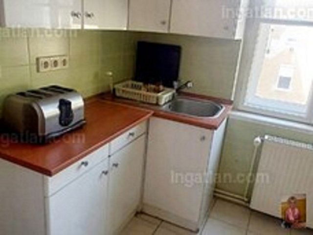Kiadó téglalakás, albérlet, Pécsett 300 E Ft / hó, 4 szobás